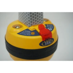 EPIRB1 PRO OCEAN SIGNAL Leuchtfeuer -Schiffsausrüstung Verkauf balise epirb1 ocean signal avec largueur automatique 3