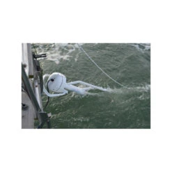 Hydro-Generator SailGen -Schiffsausrüstung Verkauf hydro generator sailgen 1